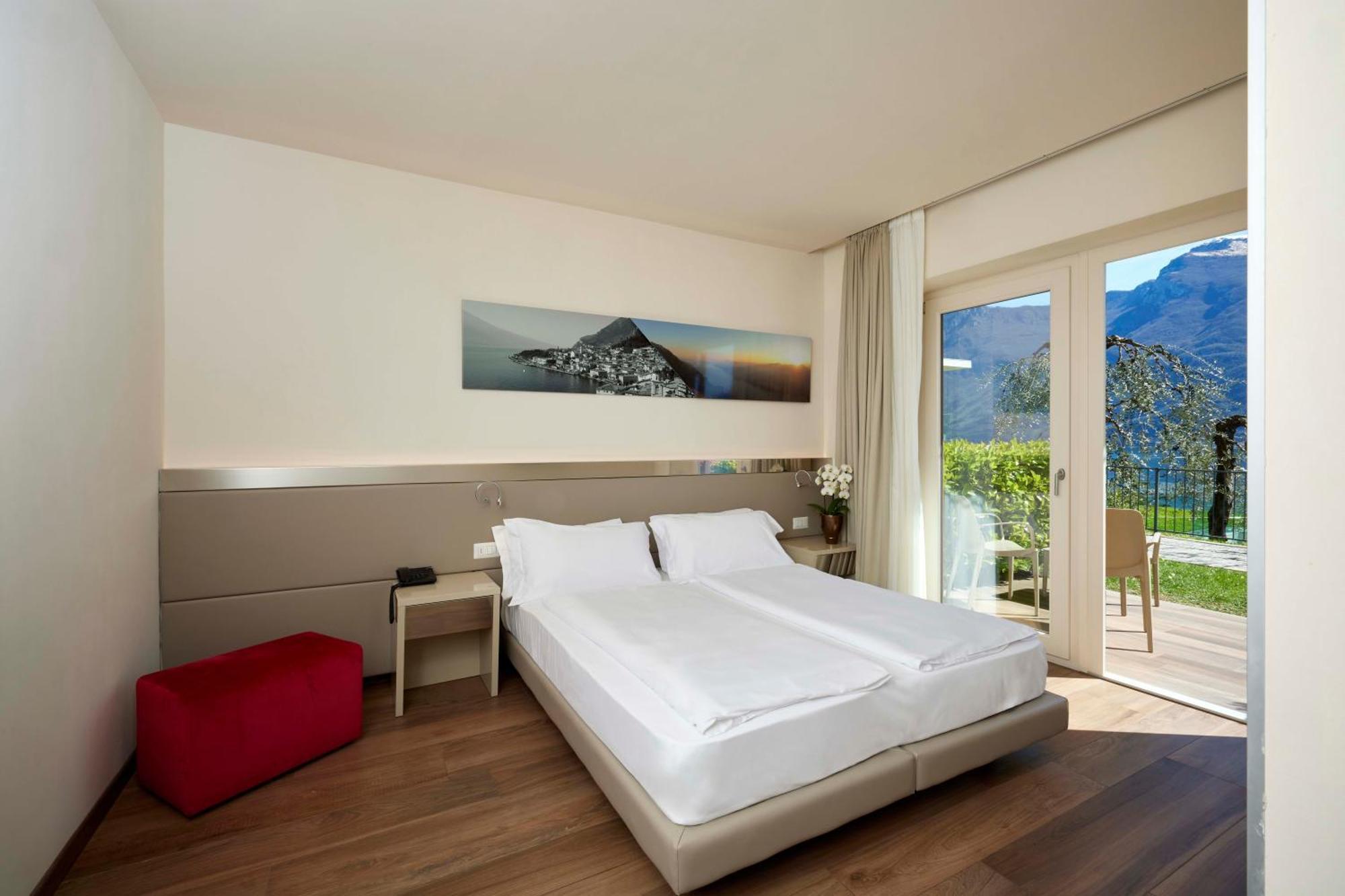 Hotel Atilius - Adults Only Limone sul Garda Quarto foto