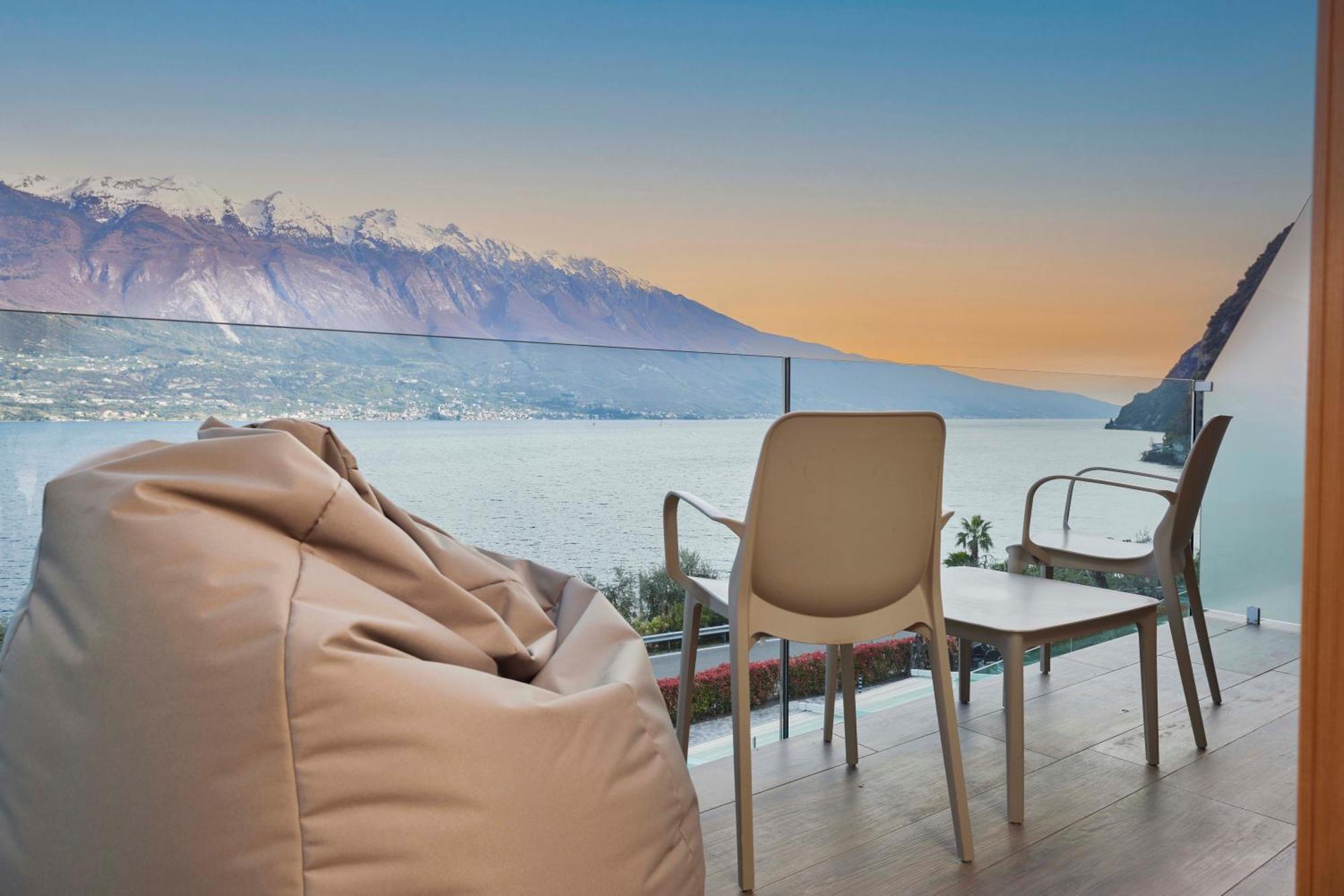 Hotel Atilius - Adults Only Limone sul Garda Quarto foto