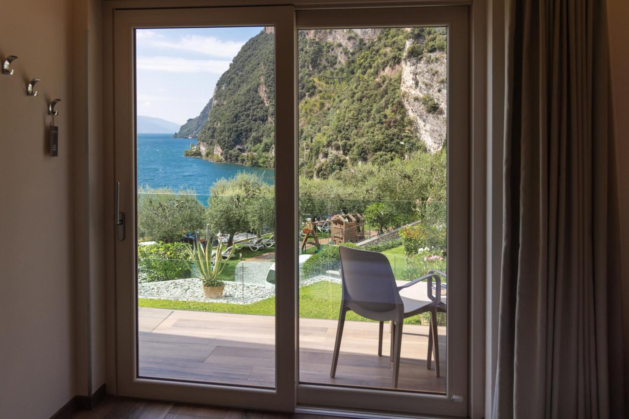 Hotel Atilius - Adults Only Limone sul Garda Quarto foto